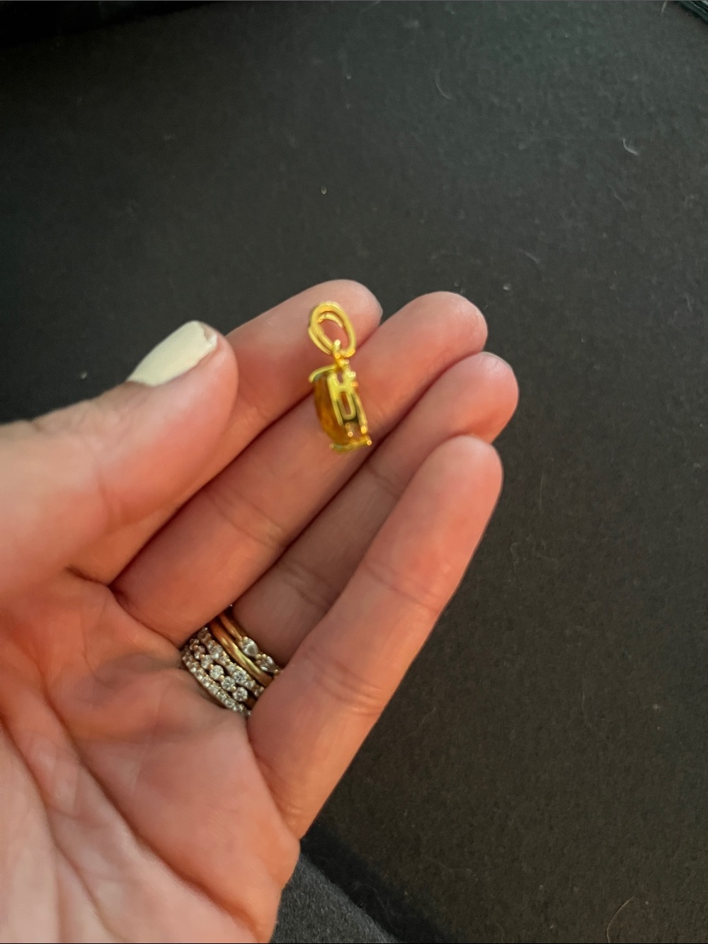 Beautiful Gold Amber Teardrop Pendant - Picture 3 of 4